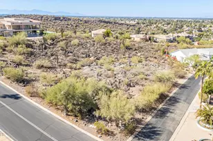 1515 W Saint Moritz, Phoenix, AZ 85023 - Photo 1