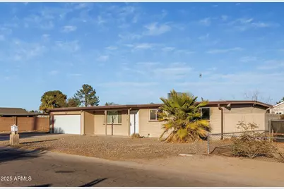 1518 N Gilbert, Casa Grande, AZ 85122 - Photo 1