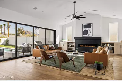 4318 E Cheery Lynn, Phoenix, AZ 85018 - Photo 1