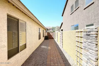 21047 N Alma Drive, Maricopa, AZ 85138 - Photo 23