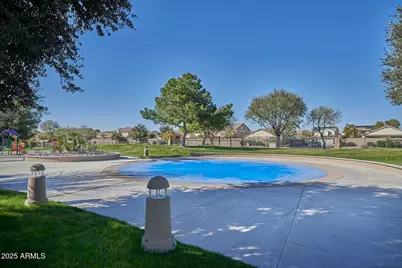 21047 N Alma Drive, Maricopa, AZ 85138 - Photo 33