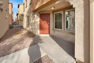 7720 W Pipestone, Phoenix, AZ 85035 - Photo 1