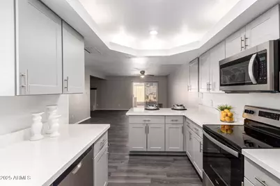 910 N Center, Mesa, AZ 85201 - Photo 1