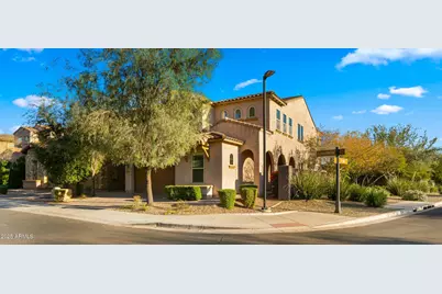 4611 E Casitas Del Rio, Phoenix, AZ 85050 - Photo 1