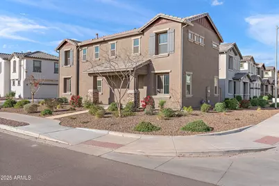 5811 W Encinas, Phoenix, AZ 85043 - Photo 1