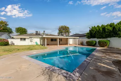 3541 E Hazelwood, Phoenix, AZ 85018 - Photo 1