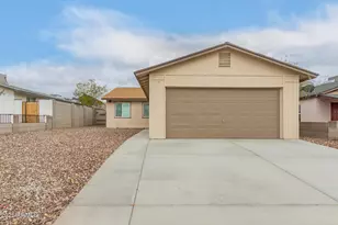 9105 N 13th St, Phoenix, AZ 85020 - Photo 1