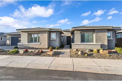 2854 E Cashman, Phoenix, AZ 85050 - Photo 1
