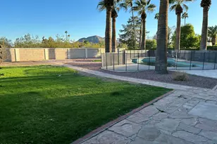 10249 N 58th Pl, Paradise Valley, AZ 85253 - Photo 1