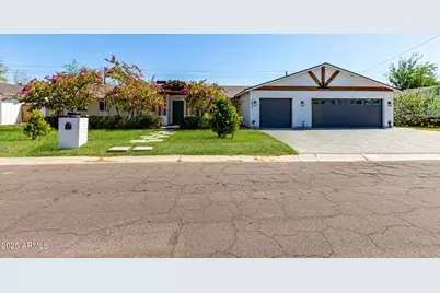 7017 N 13th, Phoenix, AZ 85020 - Photo 1