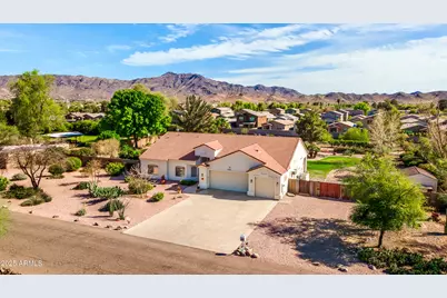 4323 W Ardmore, Laveen, AZ 85339 - Photo 1