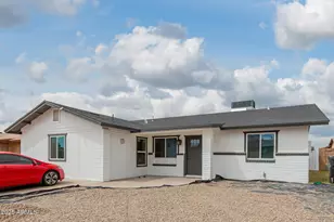 7350 W Sells, Phoenix, AZ 85033 - Photo 1