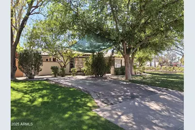 1329 W Holly, Phoenix, AZ 85007 - Photo 1