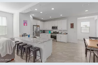 8272 N 170th Lane, Waddell, AZ 85355 - Photo 5