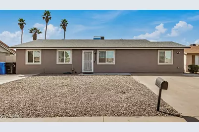 4123 E Burgess Lane, Phoenix, AZ 85042 - Photo 1