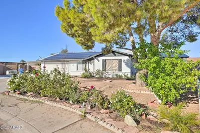 1976 W Angela, Phoenix, AZ 85023 - Photo 1