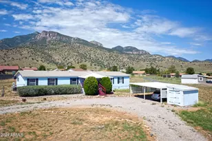 7132 S Thorneydale, Hereford, AZ 85615 - Photo 1