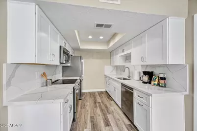 3154 E Clarendon, Phoenix, AZ 85016 - Photo 1