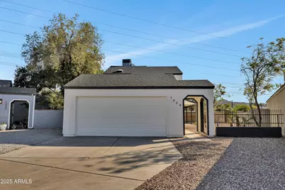7028 S 40th, Phoenix, AZ 85042 - Photo 1