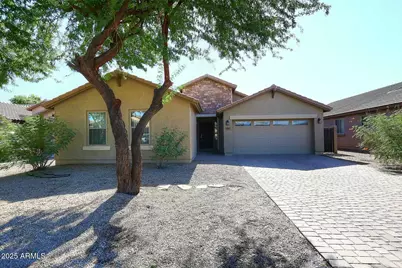 827 W Desert Valley, San Tan Valley, AZ 85143 - Photo 1