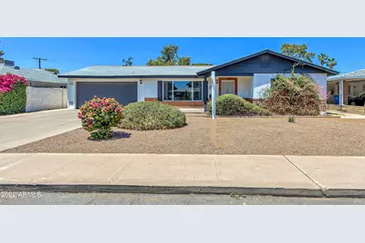 1832 E Minnezona, Phoenix, AZ 85016 - Photo 1