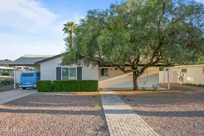 3547 E Meadowbrook Avenue, Phoenix, AZ 85018 - Photo 1