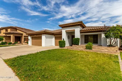 702 E Capricorn, Chandler, AZ 85249 - Photo 1