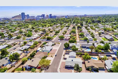 1007 S Parkside Drive, Tempe, AZ 85281 - Photo 1