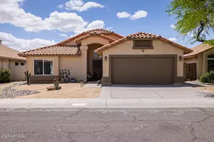 4529 E Thistle Landing, Phoenix, AZ 85044 - Photo 1