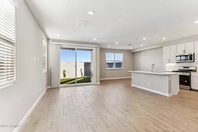 5856 E Covey, Phoenix, AZ 85054 - Photo 1