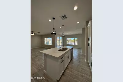 9933 W Ken Drive, Arizona City, AZ 85123 - Photo 5