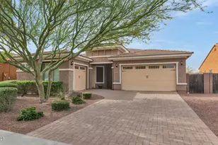 2605 W Desert Marigold Dr, Phoenix, AZ 85085 - Photo 1