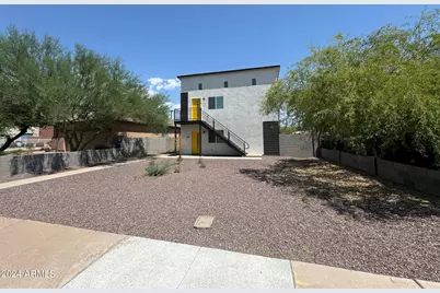 1106 E Yuma, Phoenix, AZ 85034 - Photo 1
