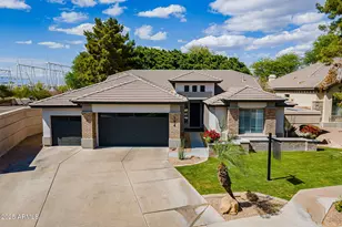 194 W Sunburst, Tempe, AZ 85284 - Photo 1