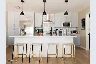 1450 E Hoover, Phoenix, AZ 85006 - Photo 1