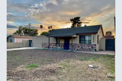 2806 N 31st, Phoenix, AZ 85008 - Photo 1