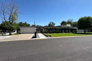 523 W Vista, Phoenix, AZ 85021 - Photo 1