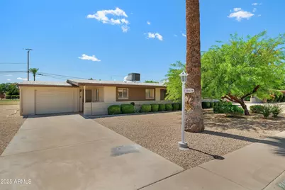 10429 W Oakmont Drive, Sun City, AZ 85351 - Photo 1