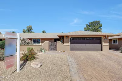 19215 N Concho Circle, Sun City, AZ 85373 - Photo 1