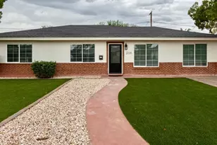 2220 E Heatherbrae, Phoenix, AZ 85016 - Photo 1