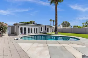 4216 N 20th St, Phoenix, AZ 85016 - Photo 1