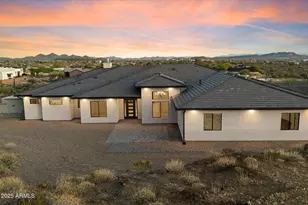 3445 W Carriage, Phoenix, AZ 85086 - Photo 1