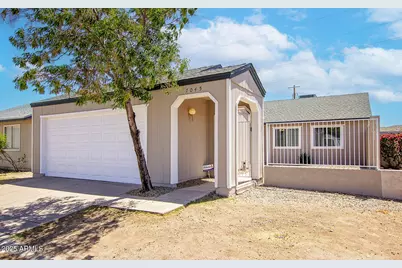 7045 S 42nd, Phoenix, AZ 85042 - Photo 1