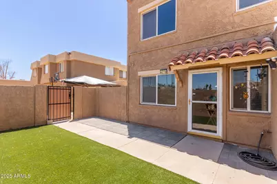 4218 S 46th Place, Phoenix, AZ 85040 - Photo 1