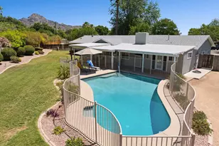 7042 N 13th St, Phoenix, AZ 85020 - Photo 1