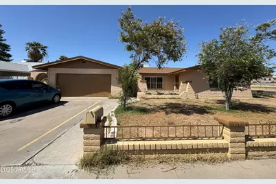4902 W Vista, Glendale, AZ 85301 - Photo 1