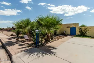 5218 S 44th, Phoenix, AZ 85040 - Photo 1