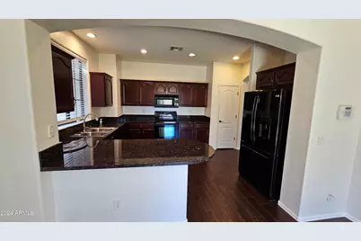 2411 W Dusty Wren, Phoenix, AZ 85085 - Photo 1