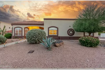 3001 E Winchcomb, Phoenix, AZ 85032 - Photo 1