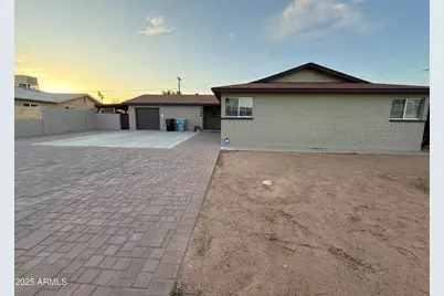 5338 W Wolf, Phoenix, AZ 85031 - Photo 1